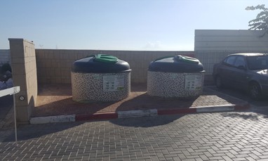 image project - Underground garbage container with plastic bin